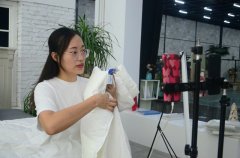 服務(wù)“夜”態(tài)，創(chuàng)造商機(jī)！英儂魏經(jīng)理如是說